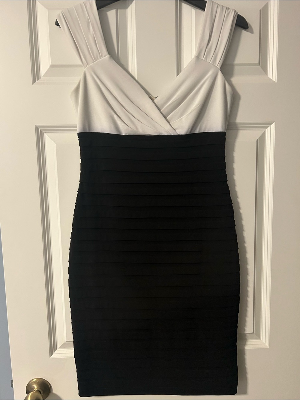 London Times Black & White Dress